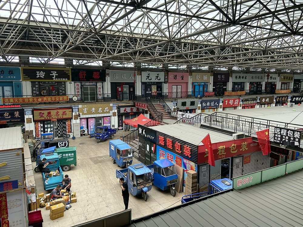 假冒lv包案件视频,暗访假包工厂