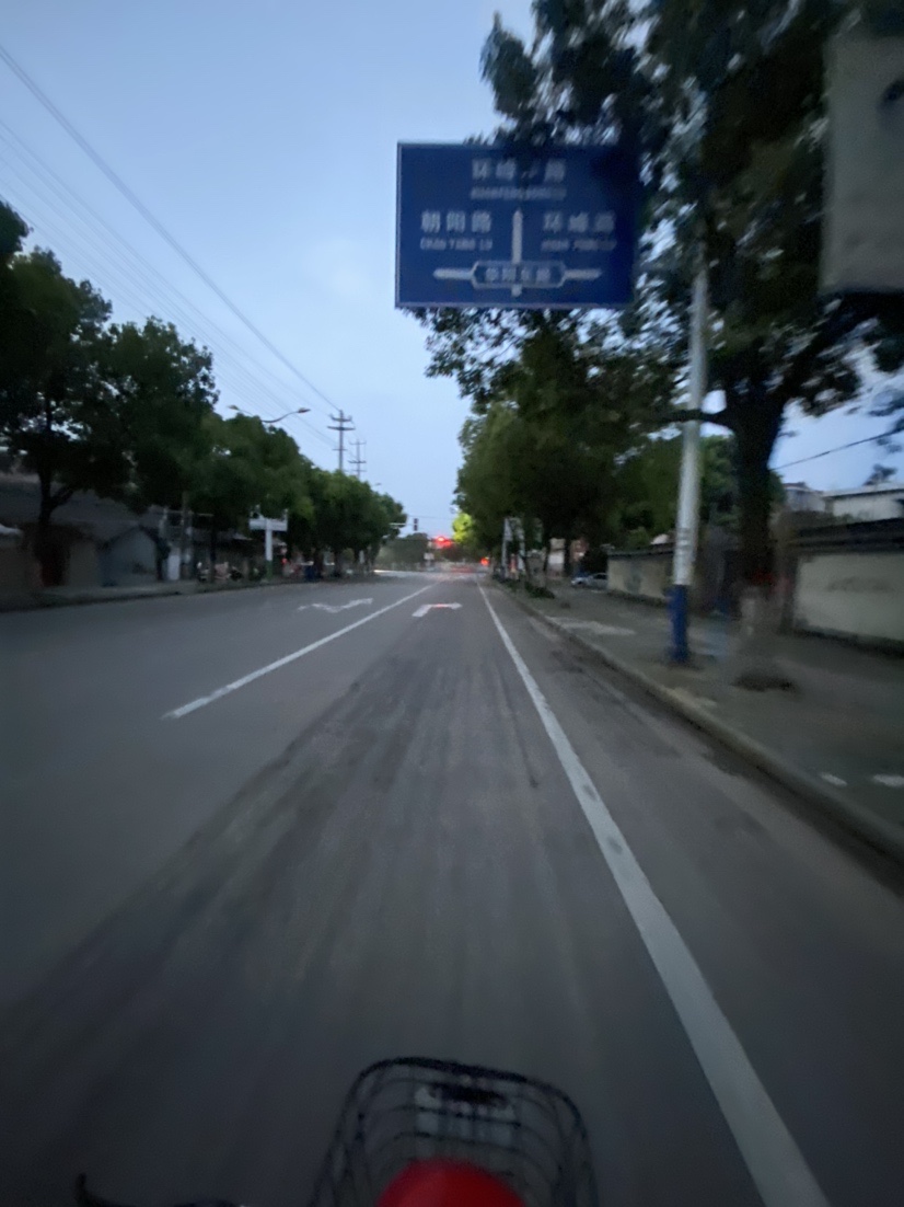 大河一直钓不到鱼,冬天大河钓鱼钓远还是钓近