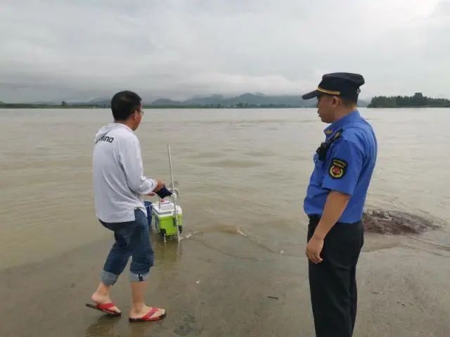 每小时2个西湖冲向下游，新安江水库水位开始下降！建德30万人受影响，桐庐多处汪洋
