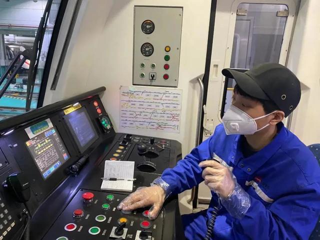 铁路上工作如何预防中暑,铁路作业人员中暑的急救方法