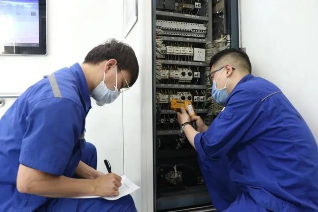 铁路上工作如何预防中暑,铁路作业人员中暑的急救方法