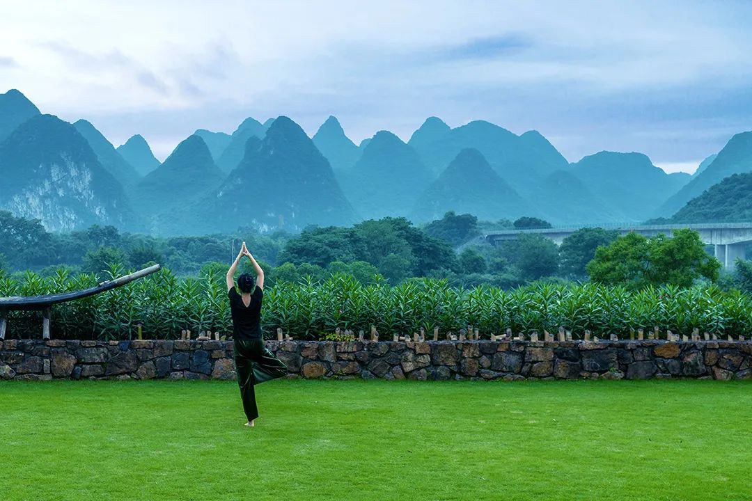 比买一送一还划算，全年不涨价！享山水画里329㎡双卧别墅，玩皮划艇漂流