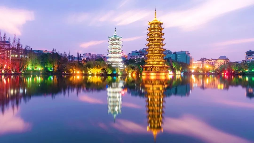 比买一送一还划算，全年不涨价！享山水画里329㎡双卧别墅，玩皮划艇漂流