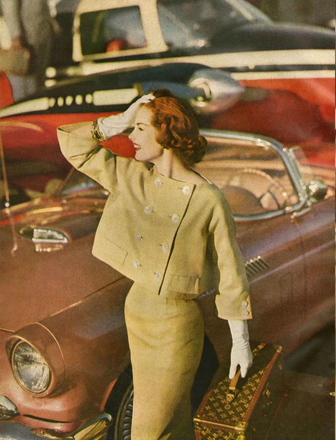 DIOR改拍电影了？丛林裸男、性感人鱼....原来奢侈品是这样诞生的...