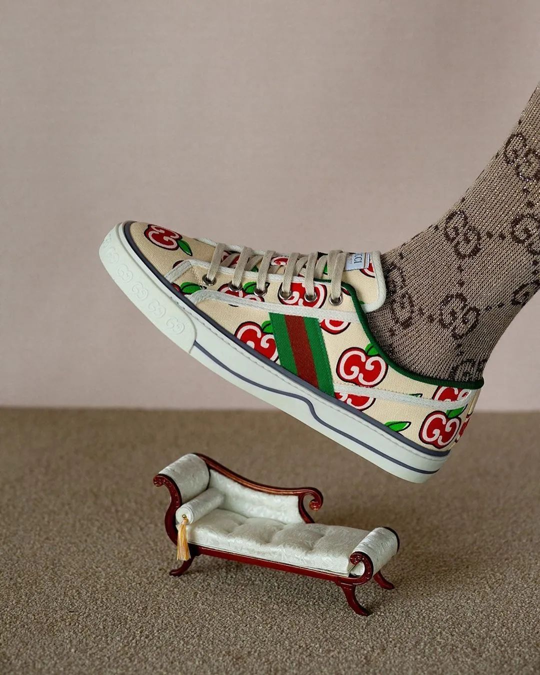 王思聪新款球鞋,王思聪80w什么鞋