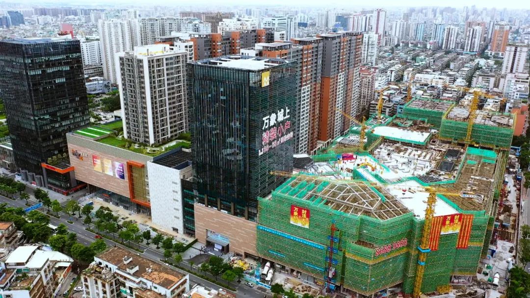 北京环球影城结构封顶，2021上半年试运行；万达14.5亿进安徽安庆，宝龙10亿拿地上海奉贤｜猫头鹰地产周报