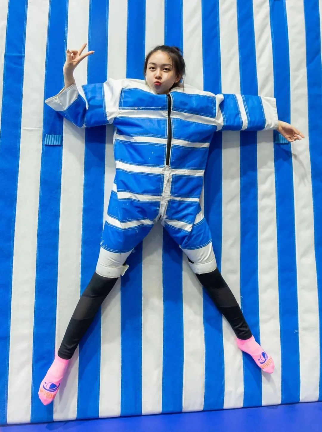 high蹦床主题乐园,高空旋转秋千游乐场