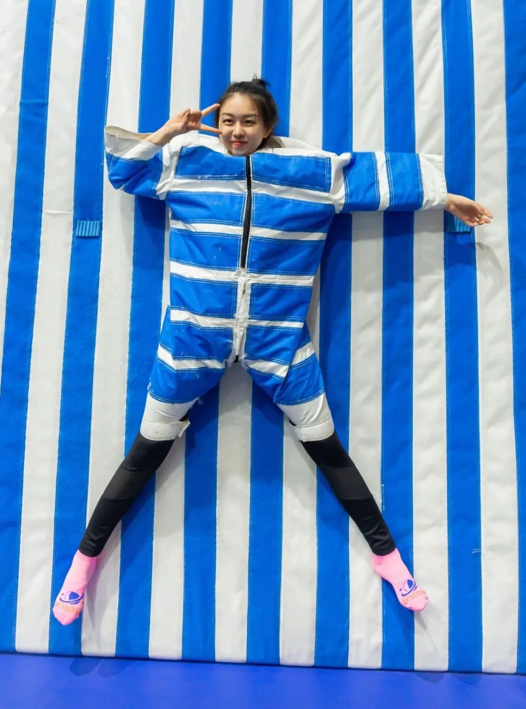 high蹦床主题乐园,高空旋转秋千游乐场