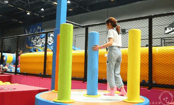 high蹦床主题乐园,高空旋转秋千游乐场