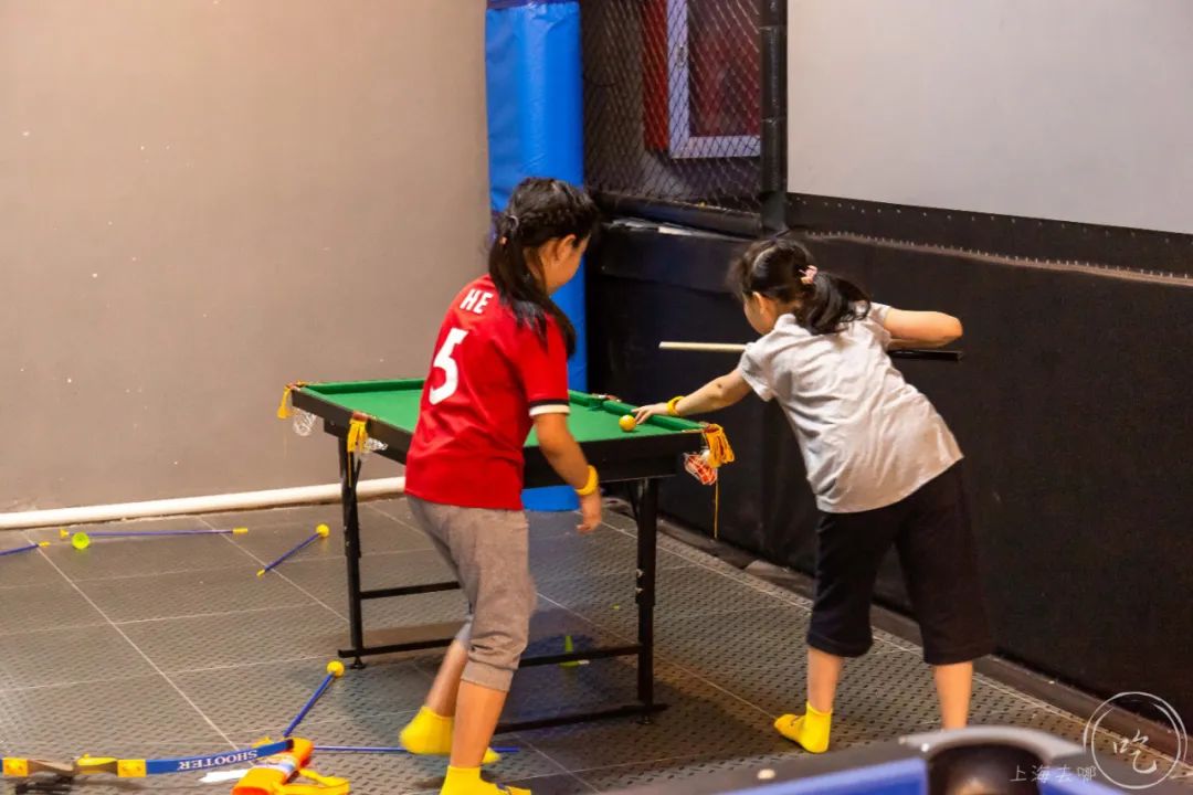 high蹦床主题乐园,高空旋转秋千游乐场