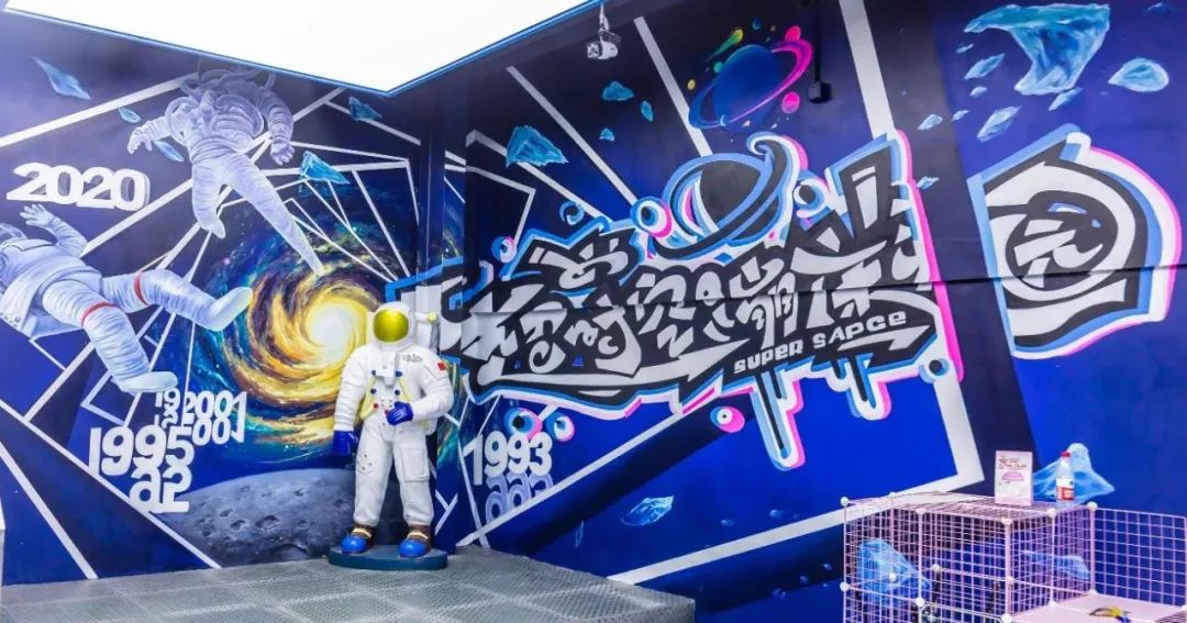 high蹦床主题乐园,高空旋转秋千游乐场