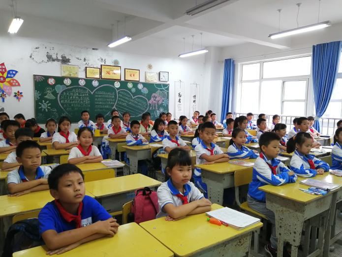 清镇第一实验小学2018,清镇第一实验小学变化