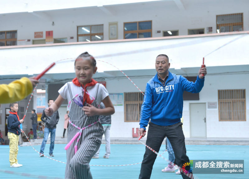 邛崃“亲人”为九寨发展贡献聪颖和力量