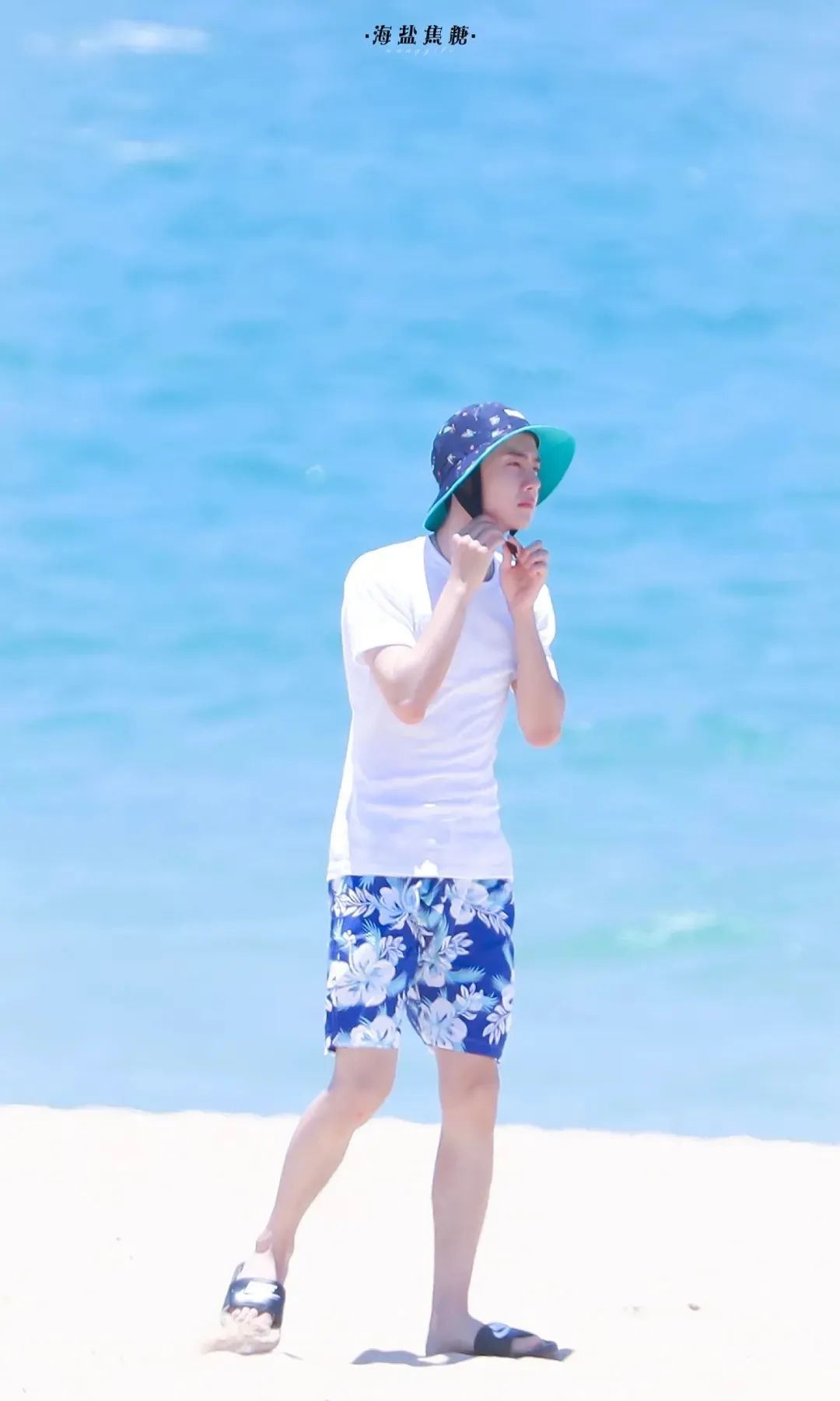 冲浪馆坐风破浪,海上冲浪坐风破浪