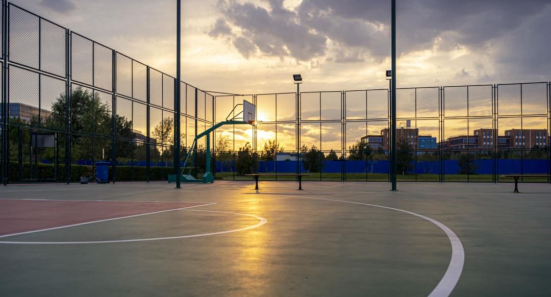 党群活动服务中心广场实景图,党群服务中心活动设施