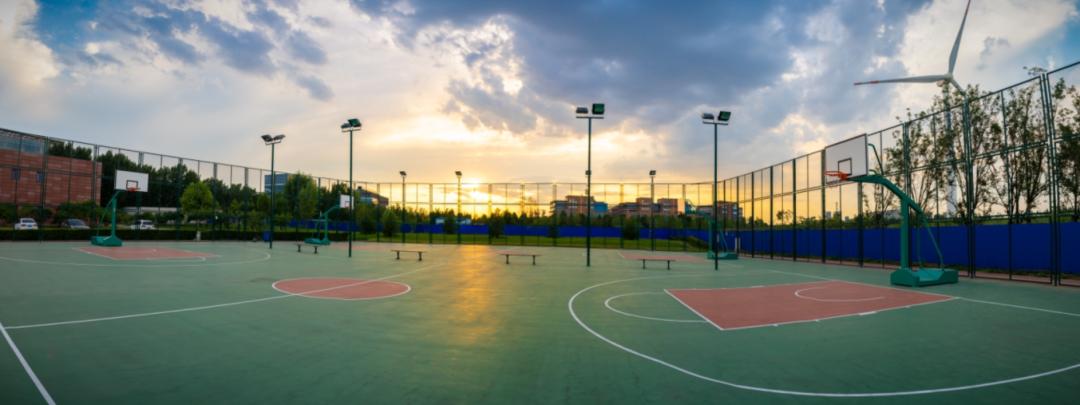 党群活动服务中心广场实景图,党群服务中心活动设施