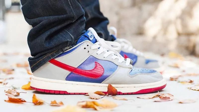 潮鞋速递｜“盗版鞋”把章盖到正版上，就问你服不服？