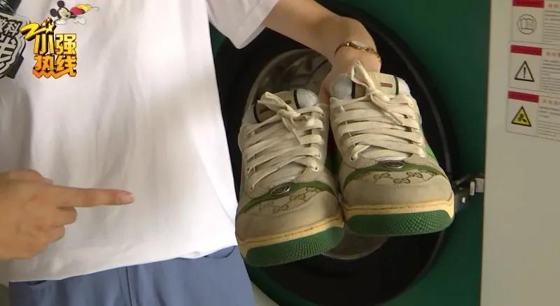 奢侈品鞋被洗后续,女子鞋子被干洗店洗坏