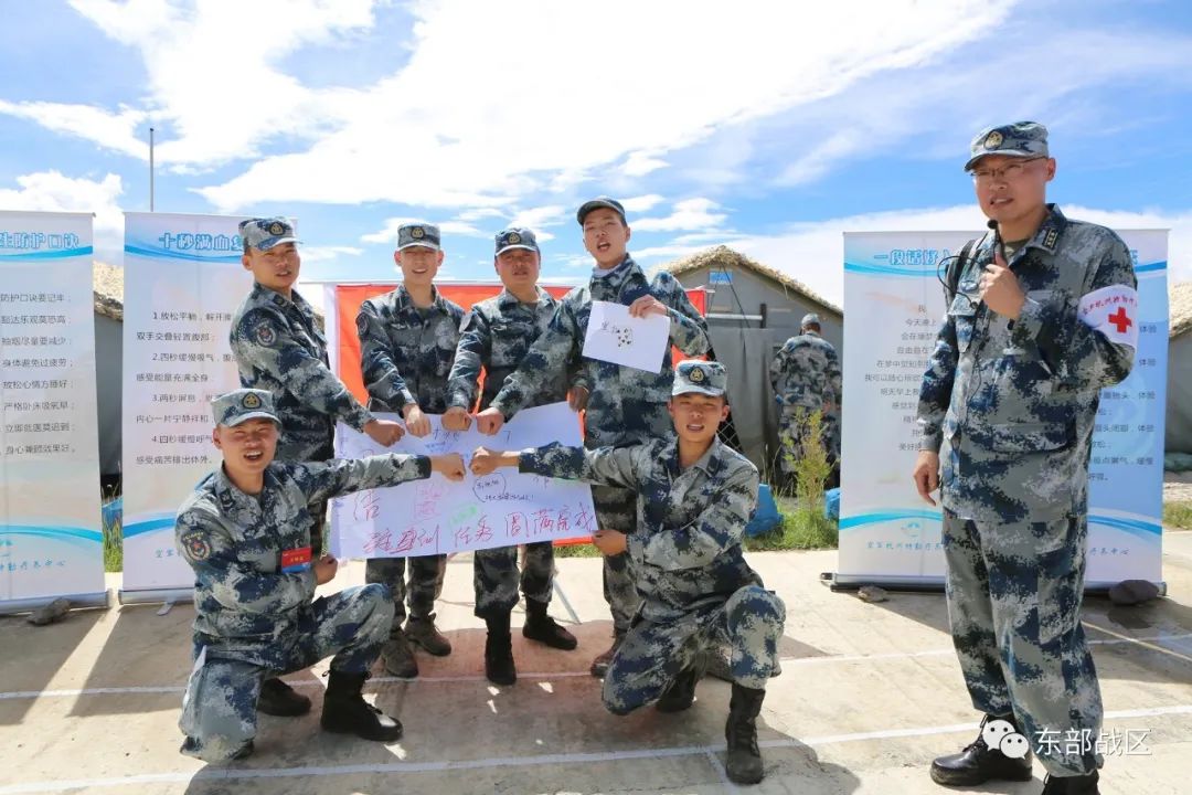 关注｜给力！空军医疗专家把流动诊室开到了雪域边关