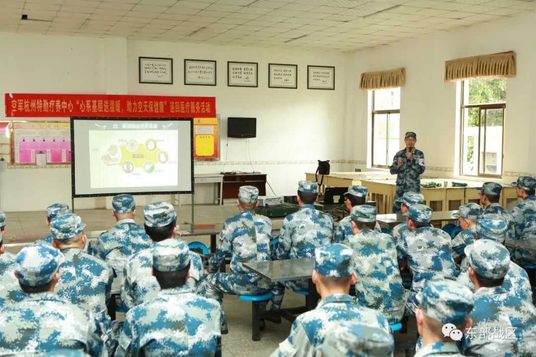 关注｜给力！空军医疗专家把流动诊室开到了雪域边关