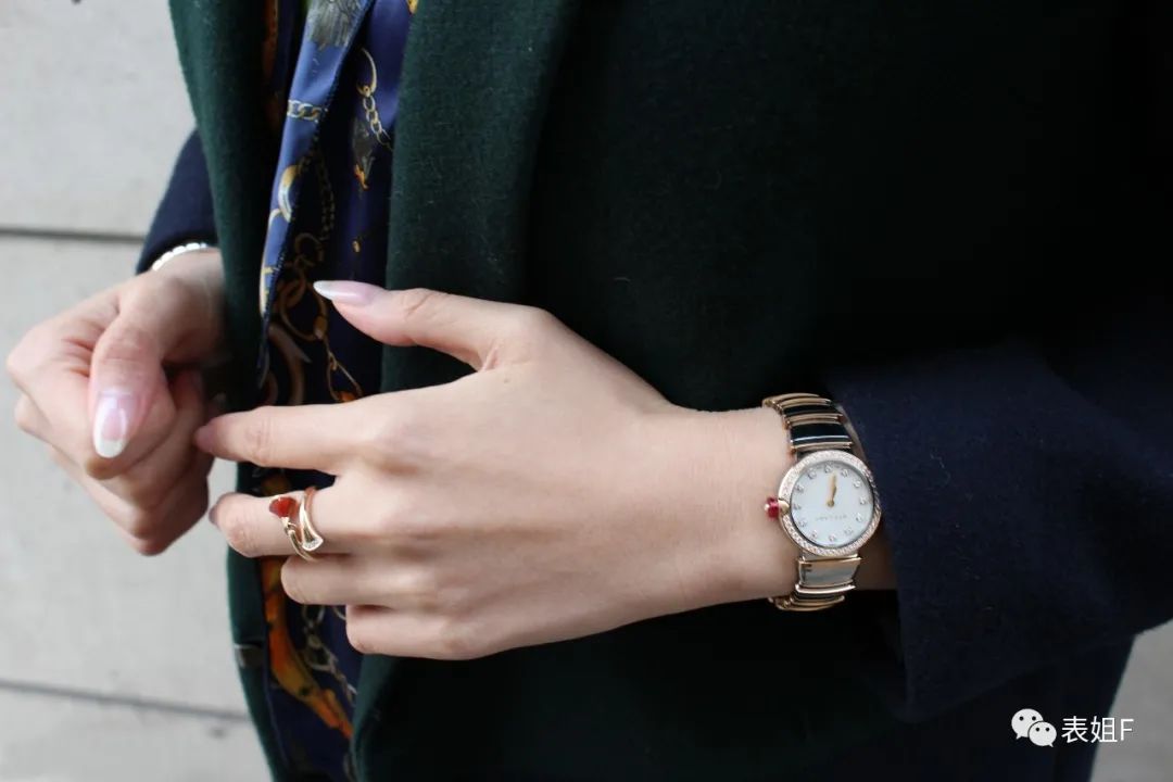 宝格丽入门级首饰盒,宝格丽白贝母小扇子首饰盒