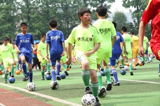 全市唯一！拱墅这所学校全部球队挺进八强！