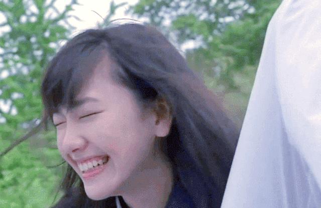 便宜哭了！日本人都在用的变态牙刷，竟然比洗牙还白，牙垢、牙龈出血全解决，嘴巴里脏东西洗出来后，太清爽了