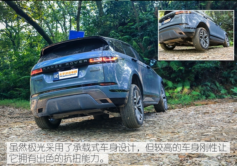 2020路虎揽胜极光评测,沉浸式看车19款路虎极光