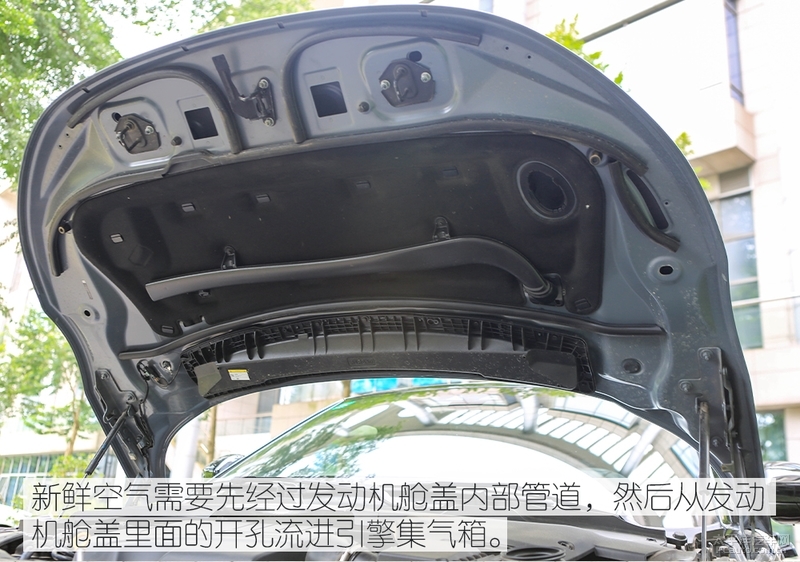 2020路虎揽胜极光评测,沉浸式看车19款路虎极光