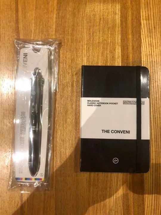 开学买好多本子,开学买个书包