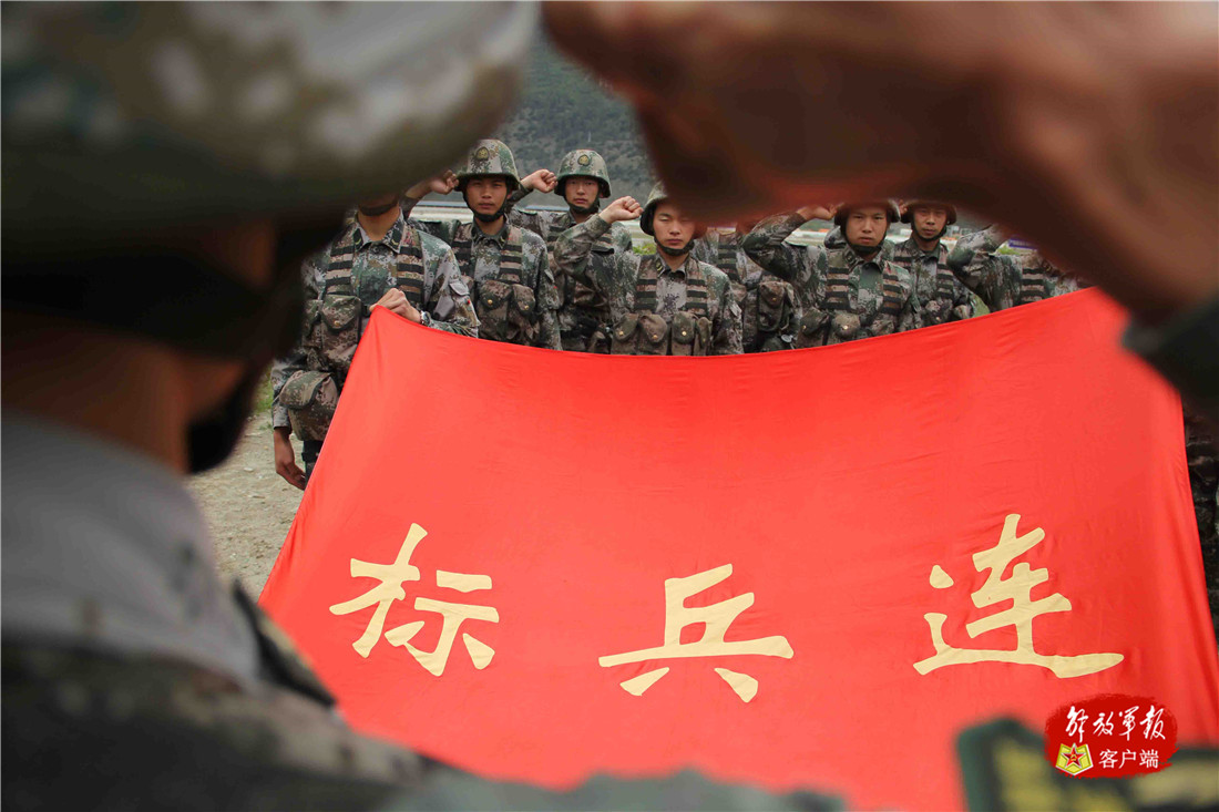 红黄蓝白黑……来看看防空兵的“七彩之夏”