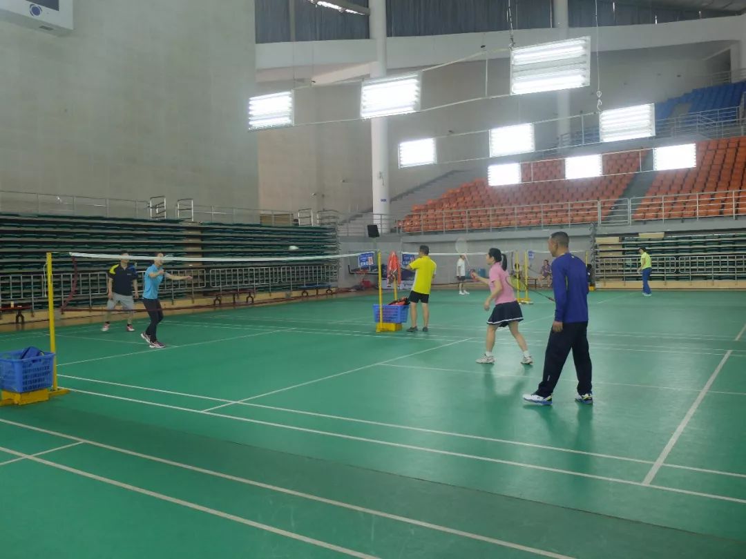 广场舞体育培训,广场舞羽毛球活动方案