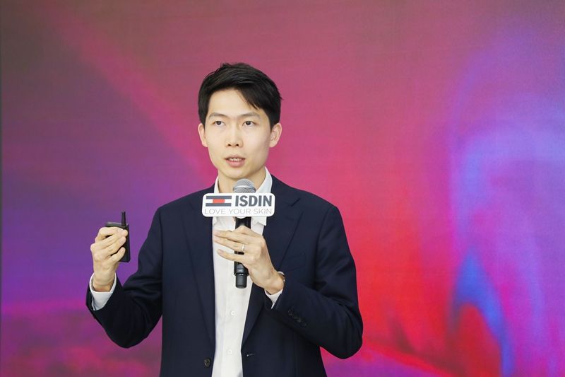 怡思丁新款第三代防晒真实测评,黛珂防晒和怡思丁防晒哪个好用