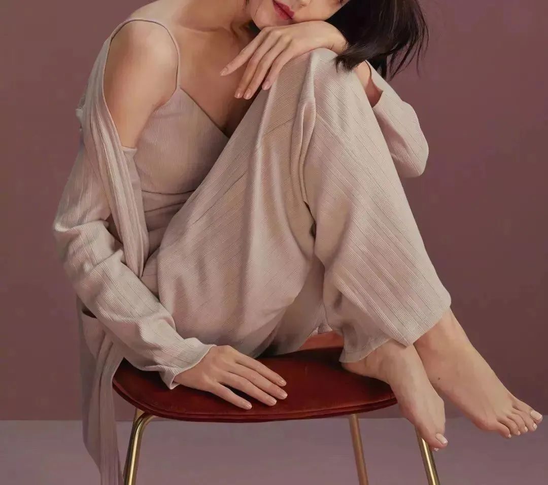 快脱下你的性感内衣，换上轻巧无负担的它