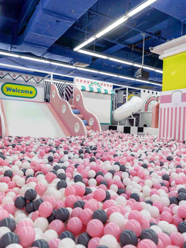 搞大事！这个购物中心用一张卡就能吃遍