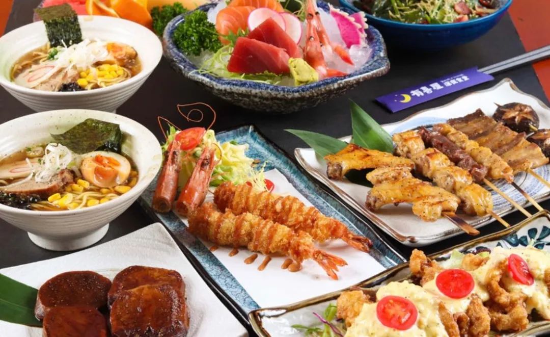 搞大事！这个购物中心用一张卡就能吃遍