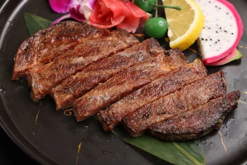 搞大事！这个购物中心用一张卡就能吃遍