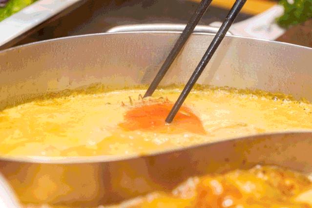 搞大事！这个购物中心用一张卡就能吃遍