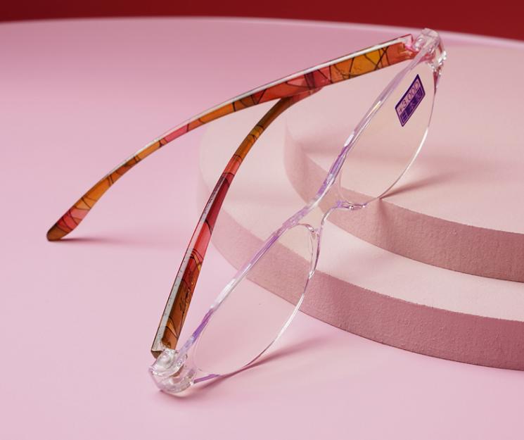 老花镜中的“爱马仕”，日本著名大师的“遗世”之作，千元大牌品质，限时99元疯抢