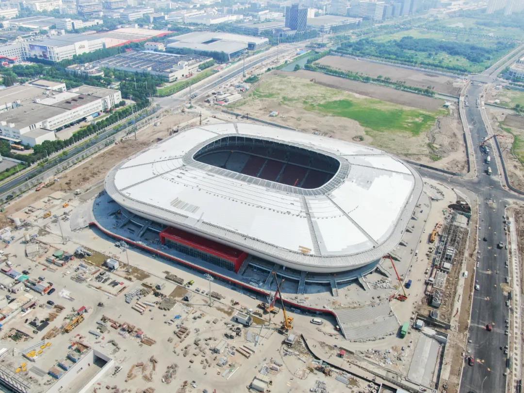 浦东足球场什么时候开始铺设草皮,浦东足球场工程