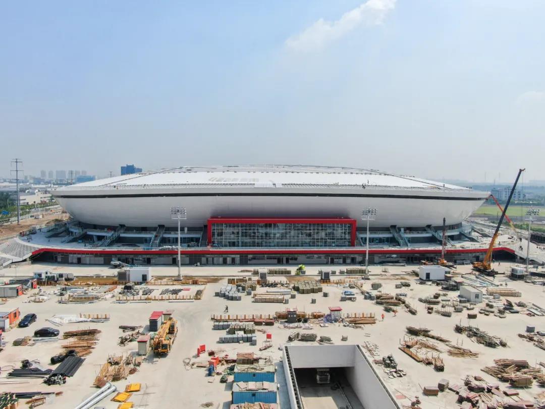 浦东足球场什么时候开始铺设草皮,浦东足球场工程