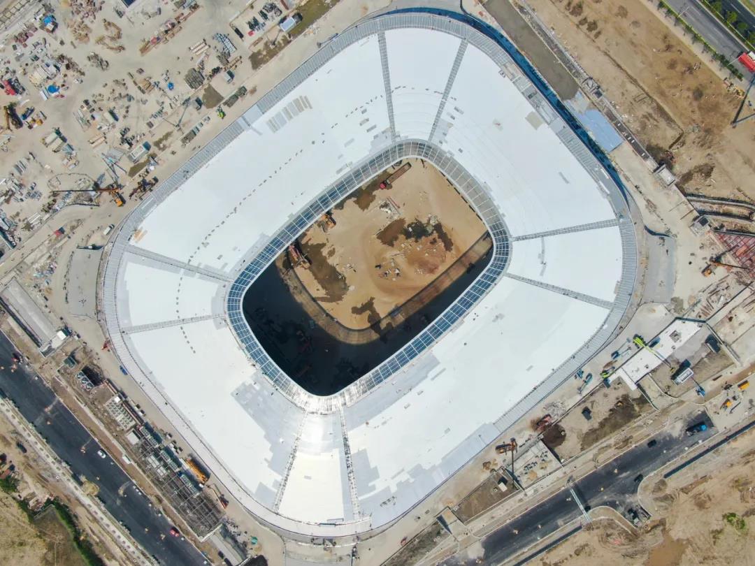 浦东足球场什么时候开始铺设草皮,浦东足球场工程