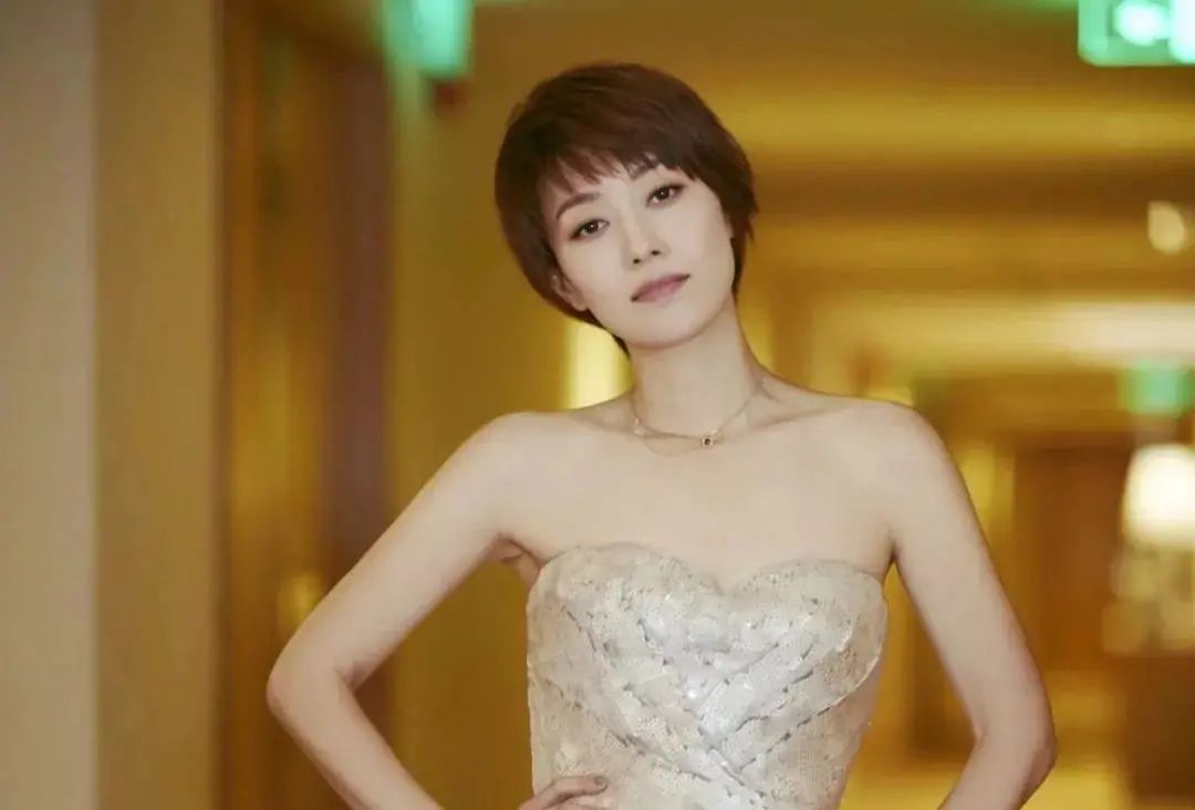 44岁马伊琍不再低调,40岁马伊琍离婚后的生活