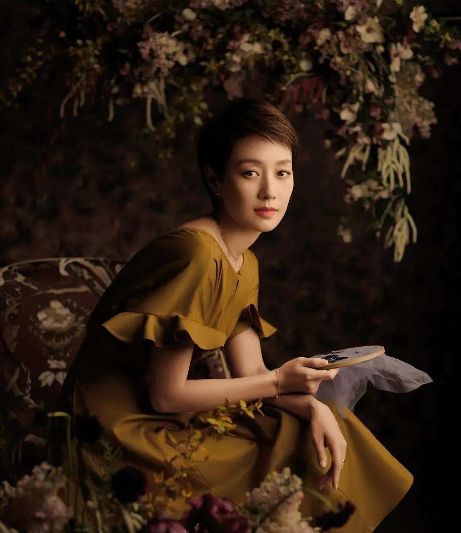 44岁马伊琍不再低调,40岁马伊琍离婚后的生活