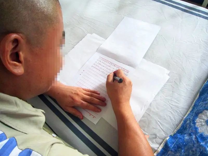 铭记历史展望未来感悟,铭记历史展望未来诗歌