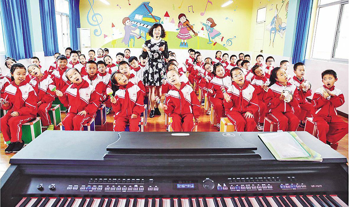 坚守初心担使命继往开来育新人,坚守百年初心担当育人使命素材