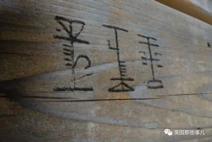 薯片里面吃出白色颗粒,薯片里面吃出异物