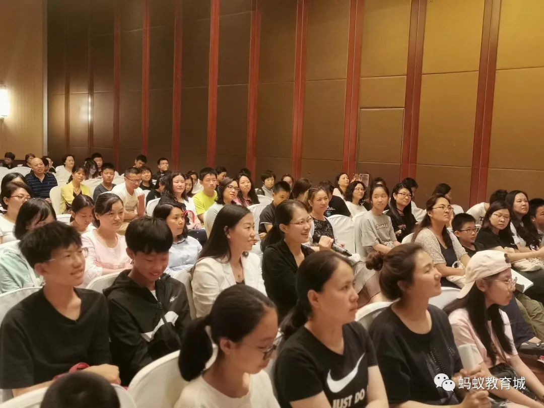 松江蚂蚁教育城二期开始招商，做教育的老板可以了解一下