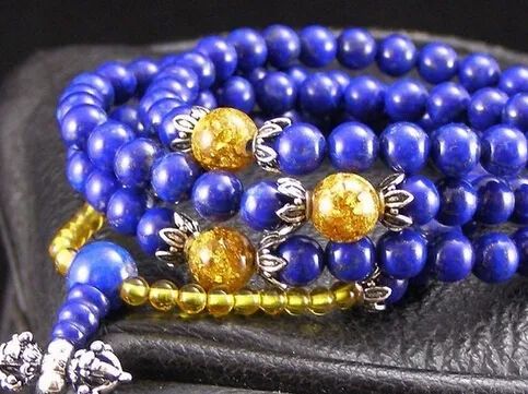 为什么宝石是五颜六色的,宝石为什么五光十色