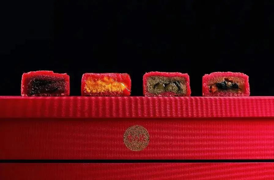 燃到不敢认！国货品牌月饼太美了，连老外都要疯*搞狂**代购